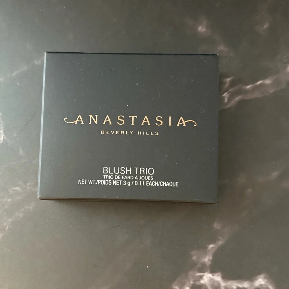 Anastasia Beverly Hills Blush Trio Palette - BERRY ADORE